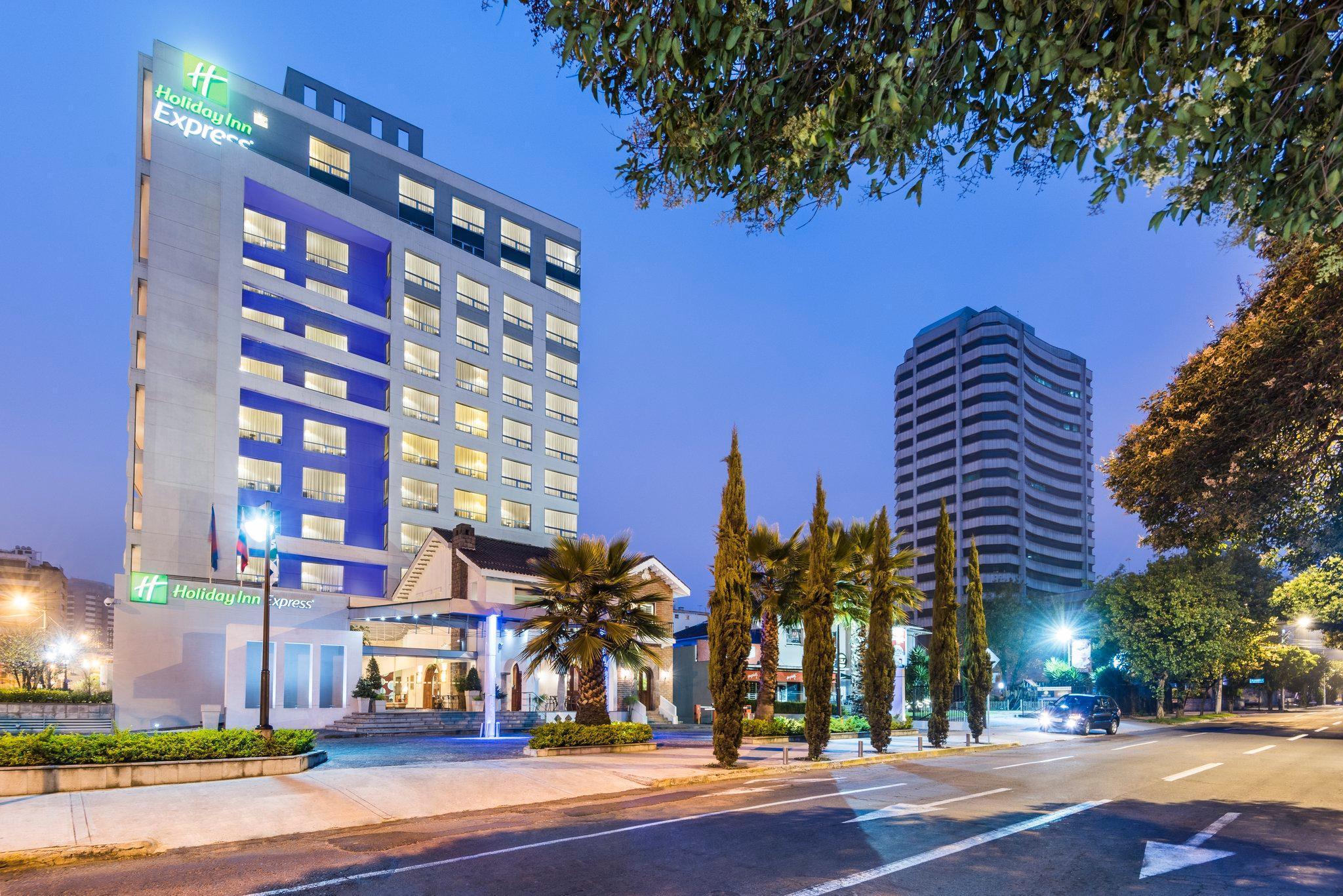 Holiday Inn Express Quito, An Ihg Hotel Ngoại thất bức ảnh