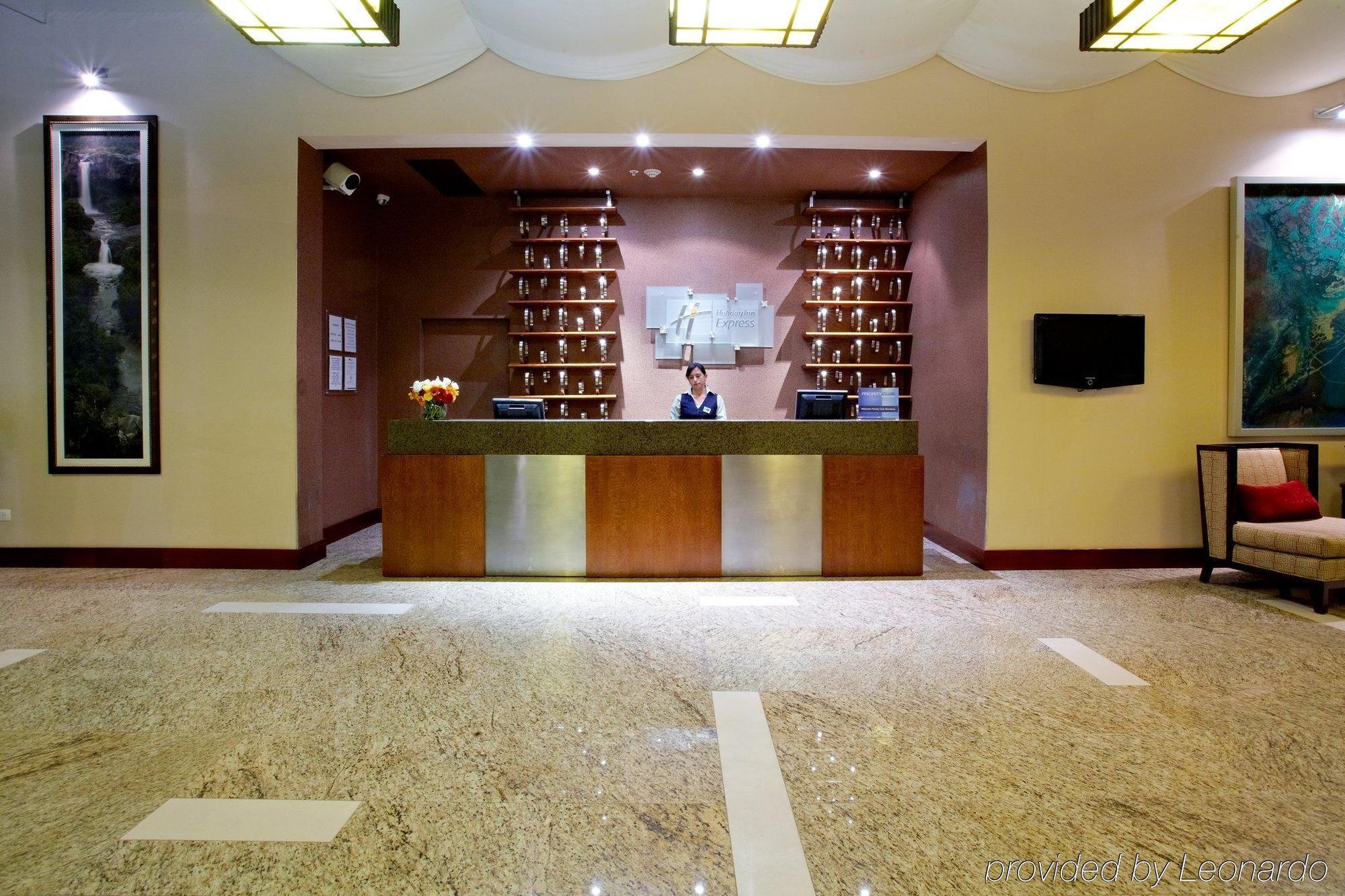 Holiday Inn Express Quito, An Ihg Hotel Ngoại thất bức ảnh